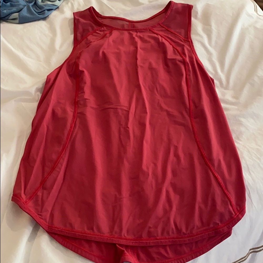 Lululemon top